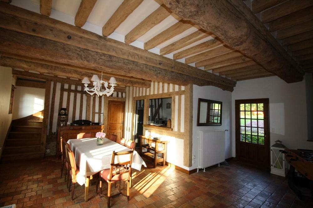 Maison Normande De Caractere A Colombages Saint-Hymer Exterior foto